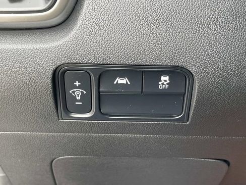 Used 2021 Kia Sorento S w/ Panoramic Sunroof Package FWD image 18