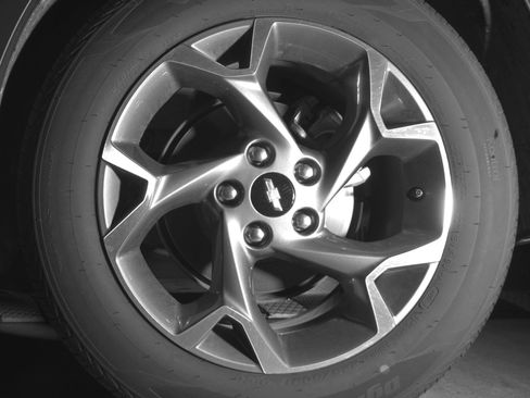 Used 2025 Chevrolet Trax LT w/ LT Convenience Package FWD image 14