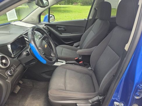 Used 2015 Chevrolet Trax LT FWD image 10