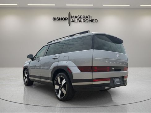 Used 2025 Hyundai Santa Fe Limited AWD/4WD image 4