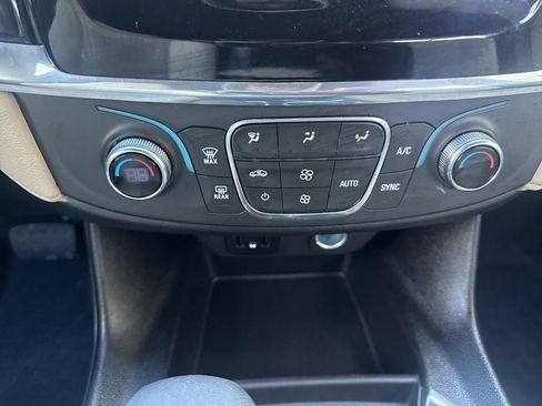 Used 2023 Chevrolet Traverse LS w/ Safety Package image 24