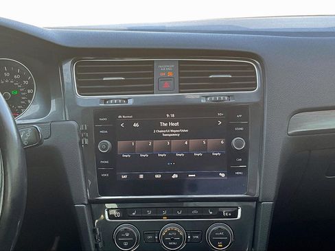 Used 2013 Volkswagen GTI w/Sunroof & Navi image 6