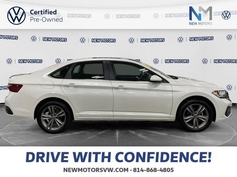 Used 2023 Volkswagen Jetta SE FWD image 6