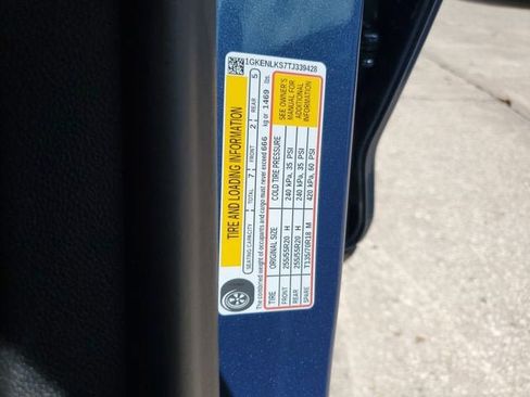 New 2026 GMC Acadia Denali w/ Super Cruise Package FWD image 31