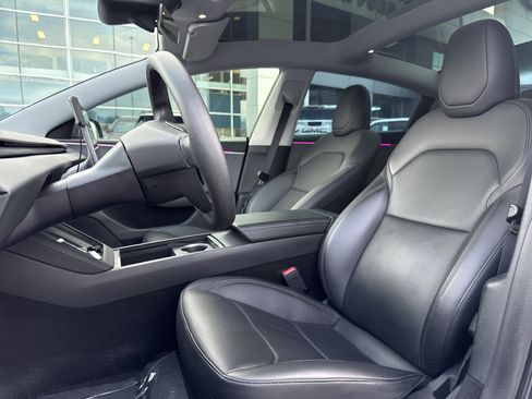 Used 2024 Tesla Model 3 RWD image 11