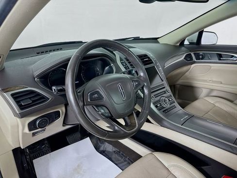 Used 2019 Lincoln MKZ Reserve image 9