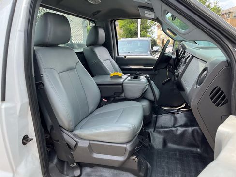 Used 2012 Ford F350 XL w/ Snow Plow Prep Pkg AWD/4WD image 19