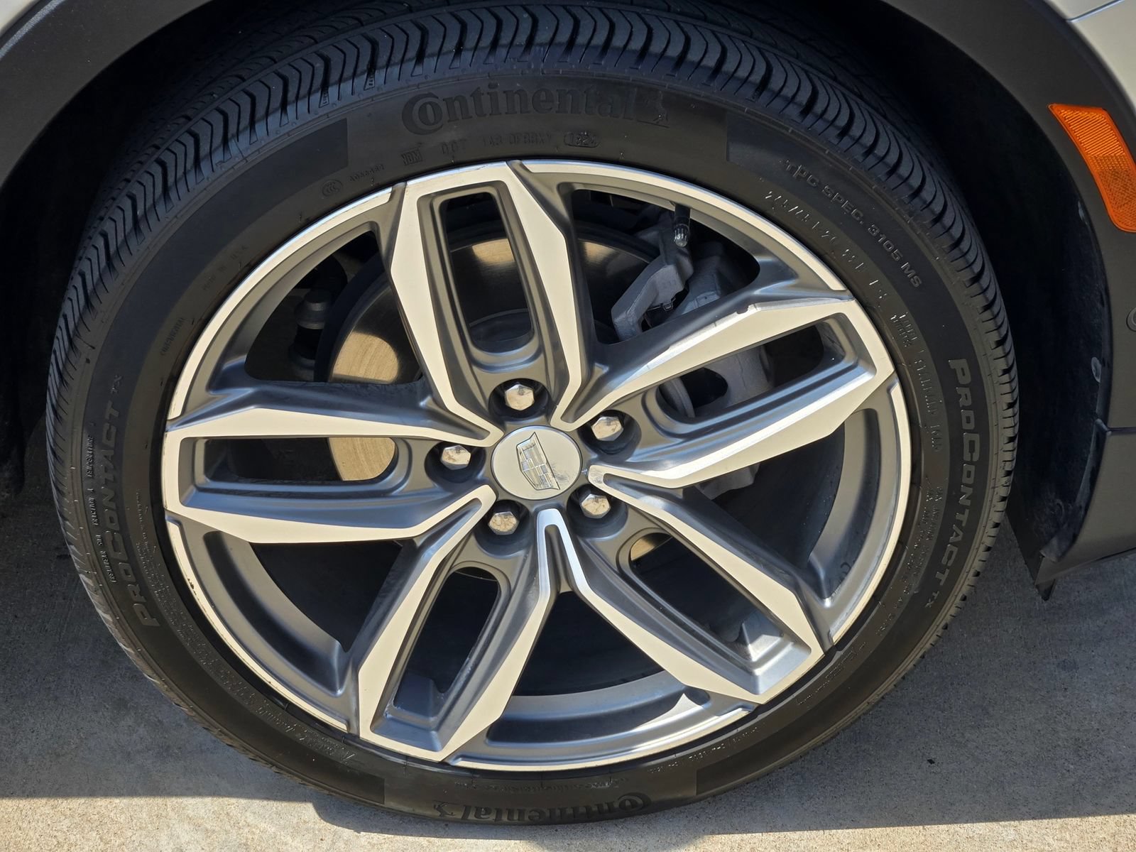 Used 2022 Cadillac XT4 Sport w/ Comfort Package FWD image 7