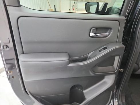 Used 2024 Nissan Frontier SV w/ SV Convenience Package RWD image 33