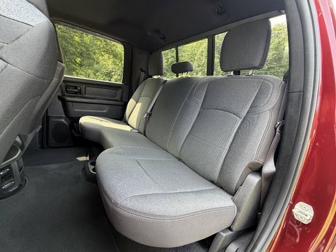 Used 2024 RAM 3500 Tradesman w/ Chrome Appearance Group AWD/4WD image 36