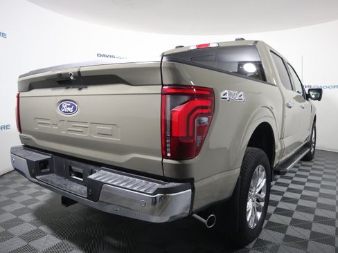 Used 2025 Ford F150 Lariat w/ Equipment Group 501A Mid AWD/4WD image 5