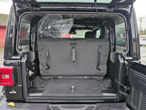 New 2026 Jeep Wrangler Rubicon image 14