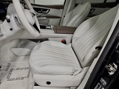Used 2023 Mercedes-Benz EQS 580 4MATIC SUV image 23