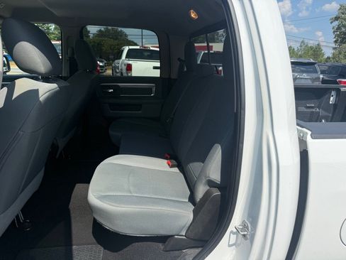 Used 2019 RAM 1500 Classic SLT AWD/4WD image 12