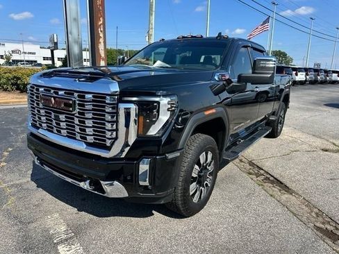 Used 2025 GMC Sierra 2500 Denali w/ Denali Reserve Package AWD/4WD image 7