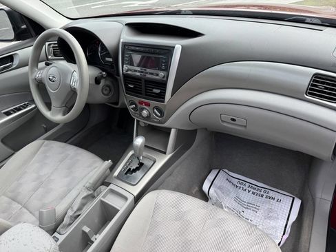 Used 2010 Subaru Forester 2.5X Premium image 18