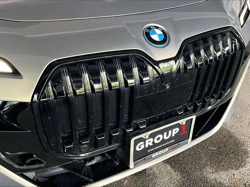 Used 2023 BMW i7 xDrive60 w/ Parking Assistance Package AWD/4WD image 29