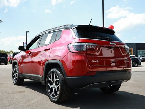 Used 2024 Jeep Compass Limited AWD/4WD image 8