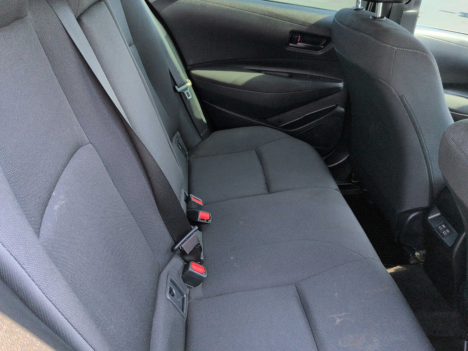 Used 2024 Toyota Corolla LE FWD image 11