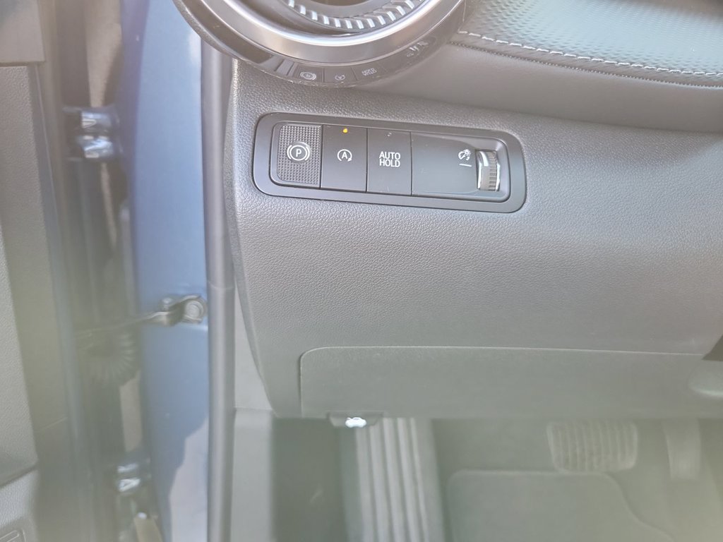 New 2027 Chevrolet Equinox LT w/ Convenience Package II FWD image 18