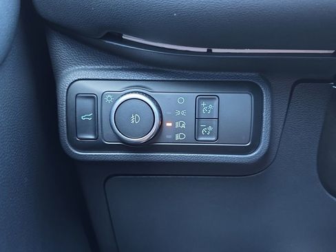 Used 2025 Ford Explorer ST RWD image 25