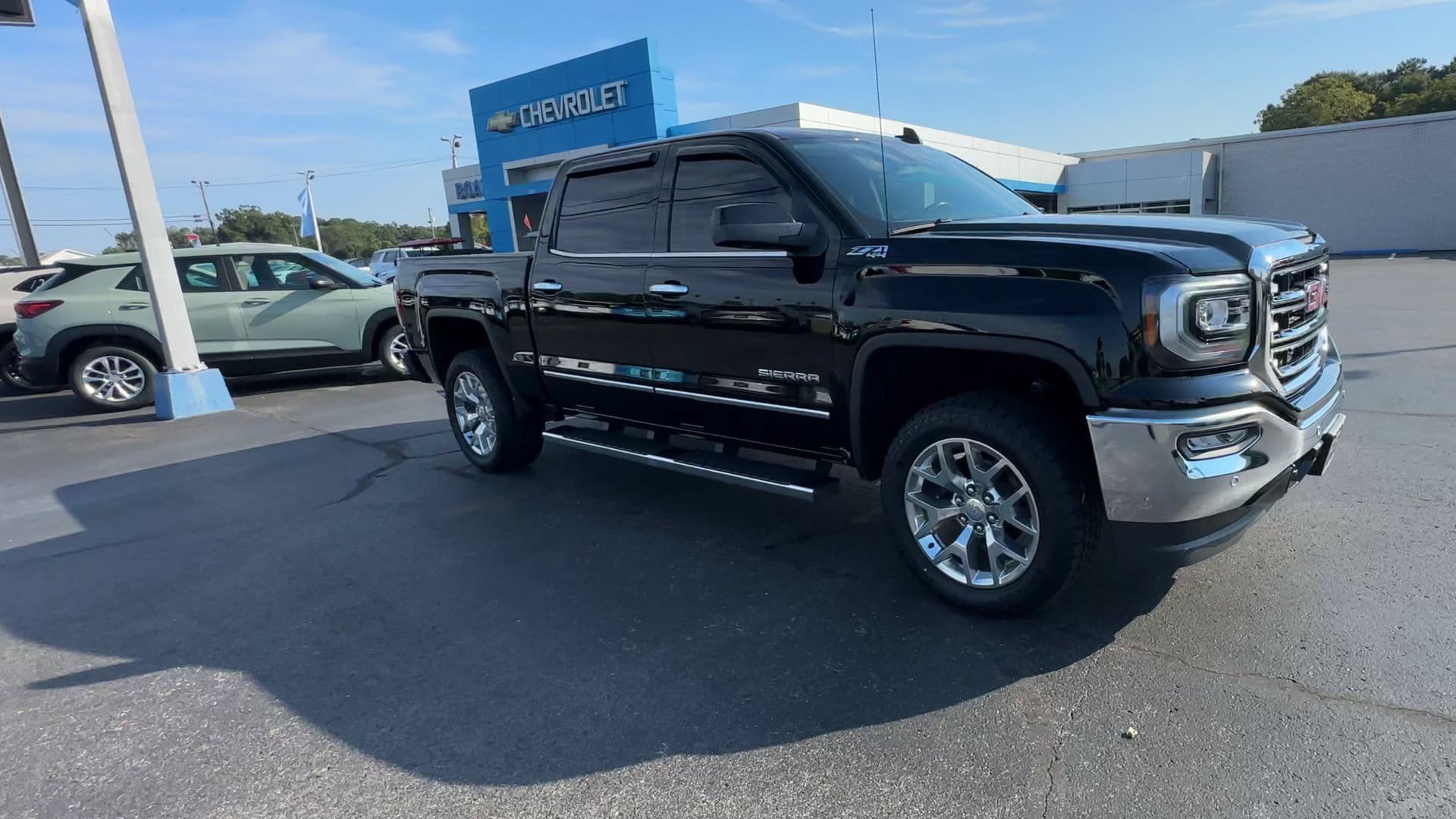 Certified 2018 GMC Sierra 1500 SLT AWD/4WD image 2