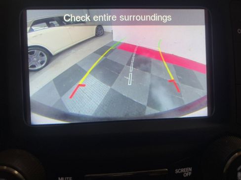 Used 2019 Jeep Wrangler Unlimited Sport S image 23