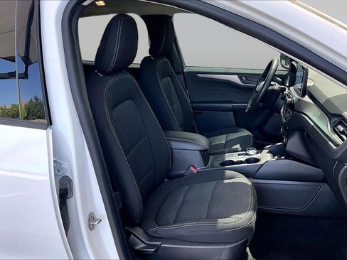 Used 2023 Ford Escape Active AWD/4WD image 9