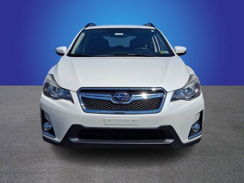 Used 2017 Subaru Crosstrek 2.0i Limited image 2