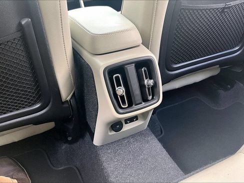 Certified 2026 Volvo XC40 B5 Ultra AWD/4WD image 31