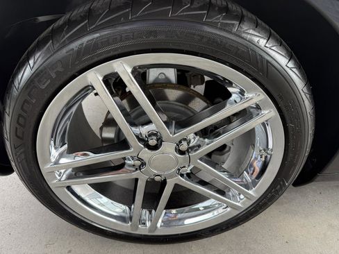 Used 2006 Chevrolet Corvette Convertible w/ 3LT w/ Preferred Equipment Group RWD image 49