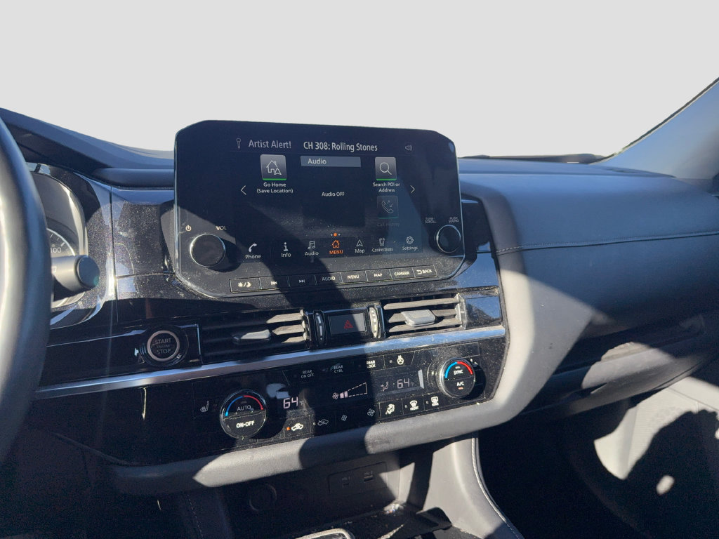 Used 2024 Nissan Pathfinder SL w/ Black Appearance Package AWD/4WD image 18