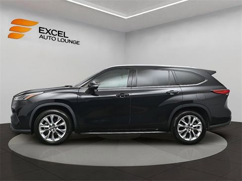 Used 2022 Toyota Highlander Limited image 2