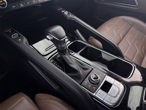 Used 2021 Kia Telluride SX w/ SX Prestige Package image 20