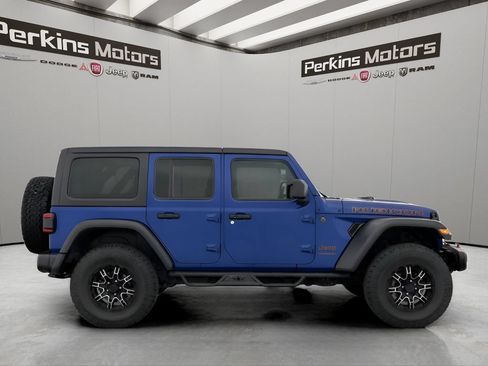 Used 2018 Jeep Wrangler Unlimited Rubicon AWD/4WD image 8