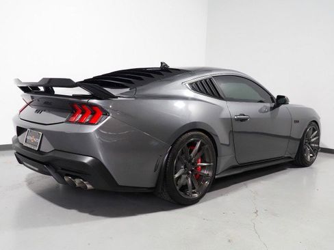Used 2025 Ford Mustang GT Premium w/ GT Performance Package RWD image 6