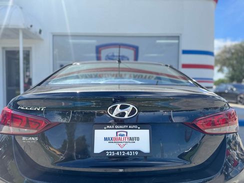 Used 2018 Hyundai Accent SE FWD image 25
