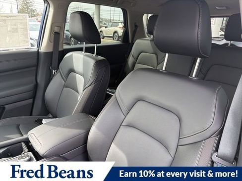 New 2026 Nissan Pathfinder SL image 5