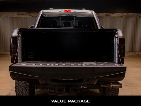 Used 2022 Ford F250 Lariat w/ Tremor Off-Road Package image 8