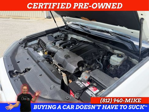 Used 2018 Toyota 4Runner TRD Off-Road Premium AWD/4WD image 39