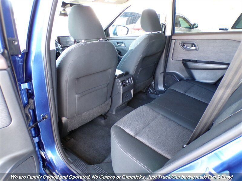 Used 2021 Nissan Rogue SV FWD image 20