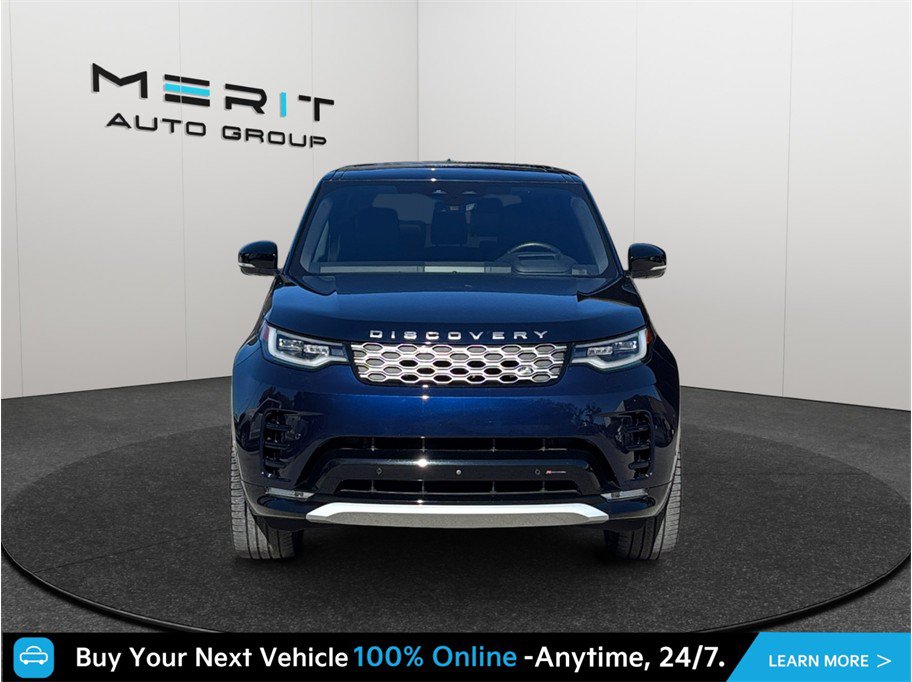 Used 2023 Land Rover Discovery Metropolitan Edition AWD/4WD image 3