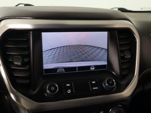 Used 2023 GMC Acadia SLE w/ Driver Convenience Package image 6