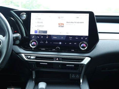 Used 2024 Lexus RX 500h F Sport image 16