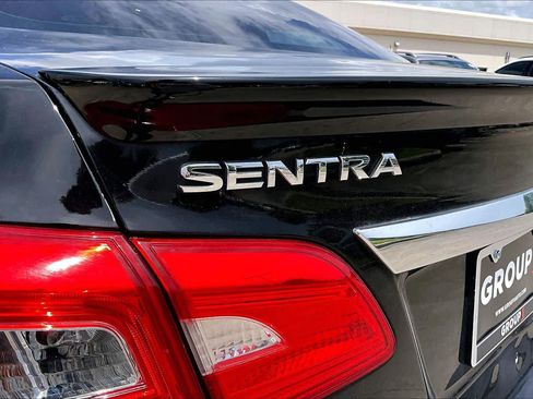 Used 2017 Nissan Sentra S w/ S Style Package FWD image 27
