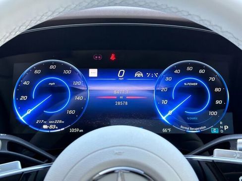 Certified 2023 Mercedes-Benz EQS 580 4MATIC SUV image 33