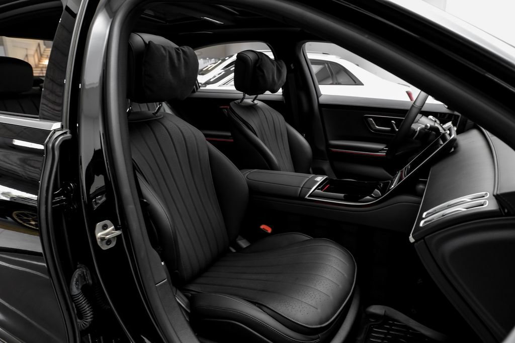 Used 2025 Mercedes-Benz S 500 4MATIC image 33