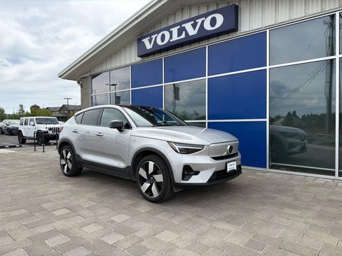 Used 2023 Volvo C40 P8 Recharge Ultimate AWD/4WD image 1