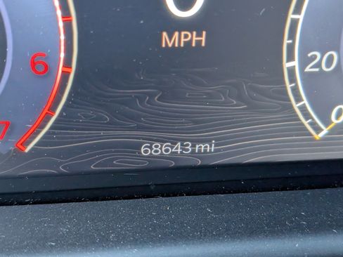 Used 2023 Jeep Wagoneer Series III w/ Preferred Equipment Group image 8