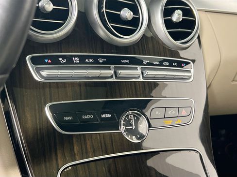 Used 2019 Mercedes-Benz C 300 4MATIC Sedan image 15